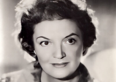 Laura Huxley Profile