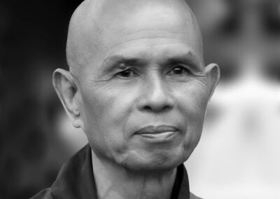 Thích Nhất Hạnh Profile