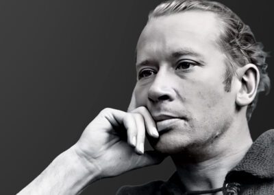 E.E. Cumming Profile